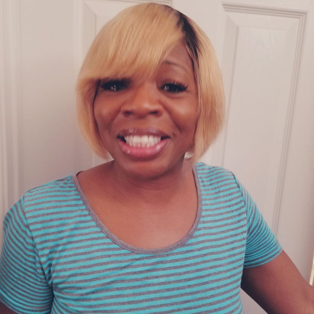 Meet your Posher, April